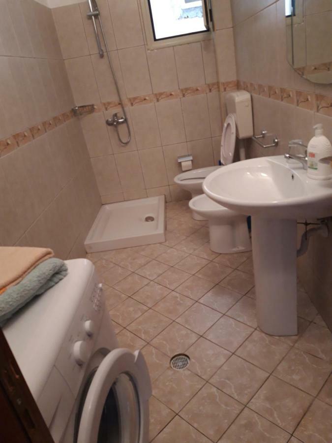 Apartament Gloria&Mitati Orikum Eksteriør billede